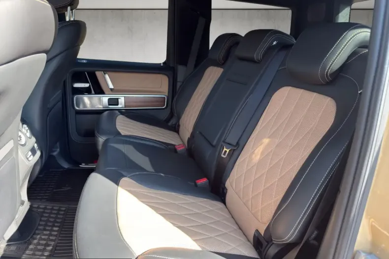 Mercedes-Benz G 450 (Clasa G) din 2025 cu 20.510 km - oferta MER216345 - foto 10