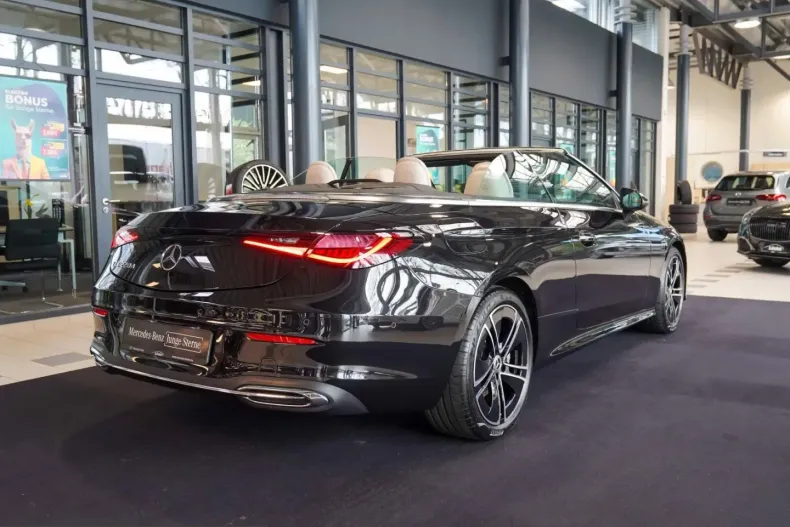 Mercedes-Benz CLE 220 (Clasa CLE) din 2023 cu 20.419 km - oferta MER216357 - foto 4