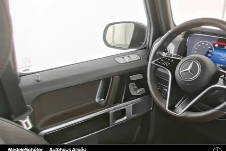 Mercedes-Benz G 450 (Clasa G) din 2024 cu 21.941 km - oferta MER216359 - foto 8