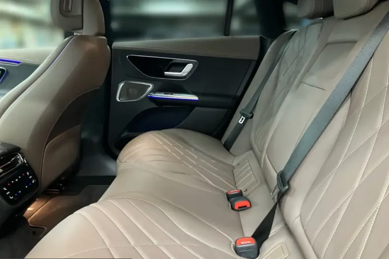 Mercedes-Benz EQE din 2023 cu 21.595 km - oferta MER216366 - foto 11