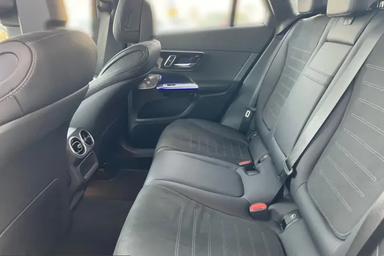 Mercedes-Benz GLC 220 (Clasa GLC) din 2024 cu 13.256 km - oferta MER216369 - foto 13