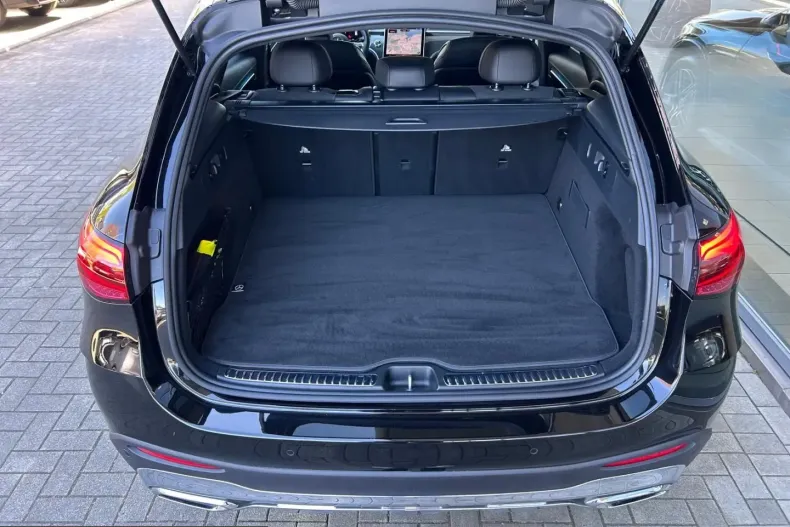 Mercedes-Benz GLC 300 (Clasa GLC) din 2025 cu 12.000 km - oferta MER216378 - foto 22