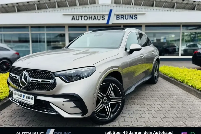 Mercedes-Benz GLC 300 (Clasa GLC) din 2024 cu 15.735 km - oferta MER216381 - foto 1
