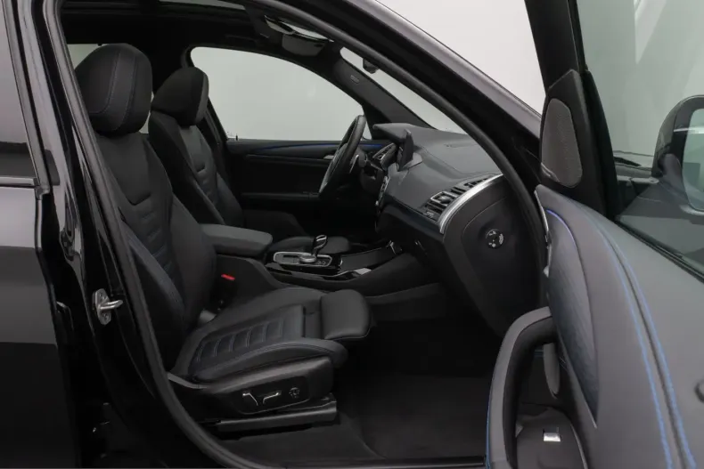 BMW X3 (Seria X) din 2024 cu 43.824 km - oferta BMW216398 - foto 24