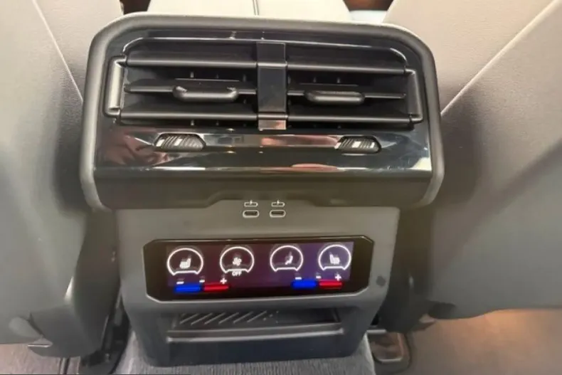 BMW 520 (Seria 5) din 2025 cu 28.900 km - oferta BMW216410 - foto 11
