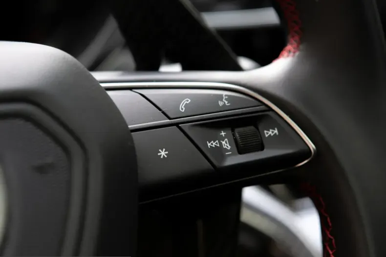 Lamborghini Urus din 2022 cu 6.971 km - oferta LAM216421 - foto 20