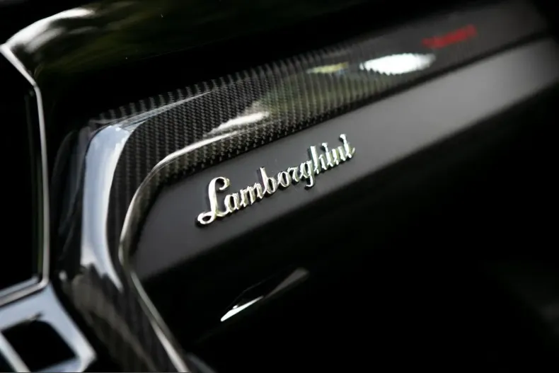Lamborghini Urus din 2022 cu 6.971 km - oferta LAM216421 - foto 21