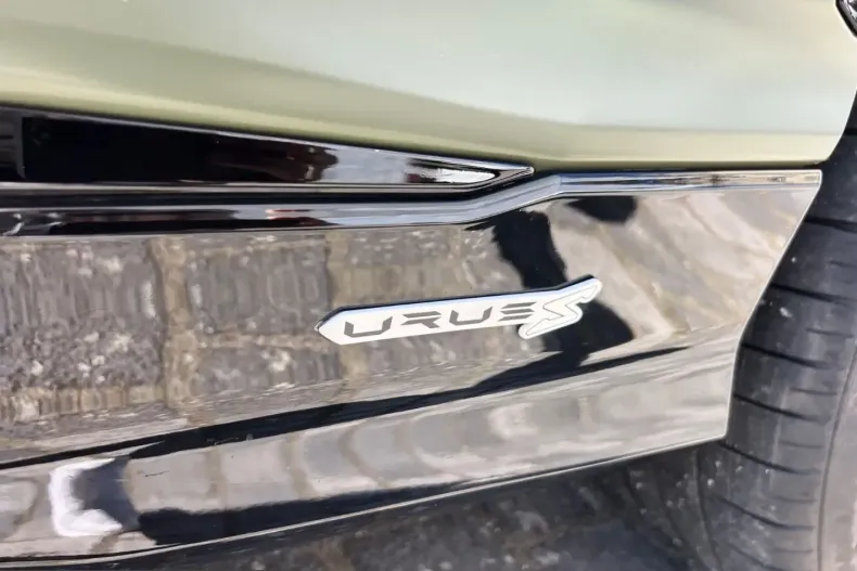 Lamborghini Urus din 2023 cu 5.700 km - oferta LAM216422 - foto 42
