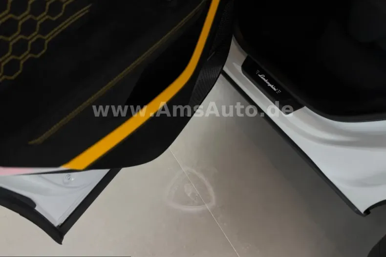 Lamborghini Urus din 2025 cu 17.500 km - oferta LAM216424 - foto 35