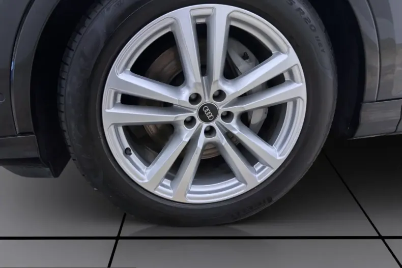 Audi Q7 din 2023 cu 43.643 km - oferta AUD216427 - foto 8