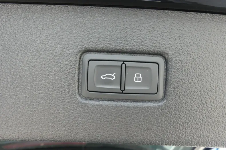 Audi Q7 din 2022 cu 63.812 km - oferta AUD216428 - foto 18