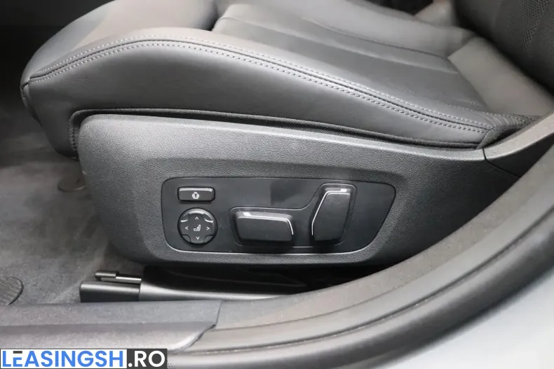 BMW M3 (Seria 3) din 2024 cu 7.557 km - oferta BMW216451 - foto 28