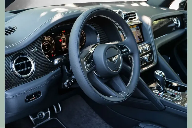 Bentley Bentayga din 2025 cu 7.900 km - oferta BEN216459 - foto 8