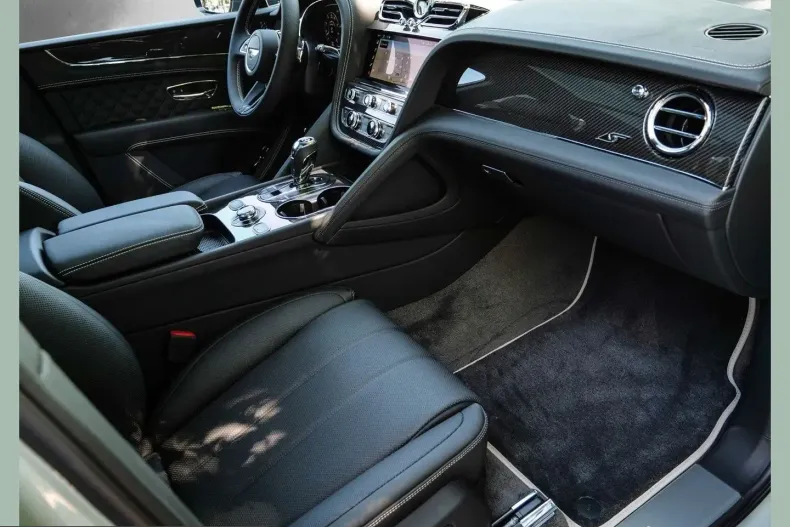 Bentley Bentayga din 2025 cu 7.900 km - oferta BEN216459 - foto 10