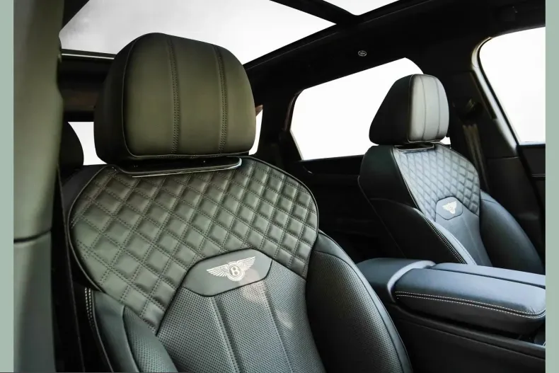 Bentley Bentayga din 2025 cu 7.900 km - oferta BEN216459 - foto 12