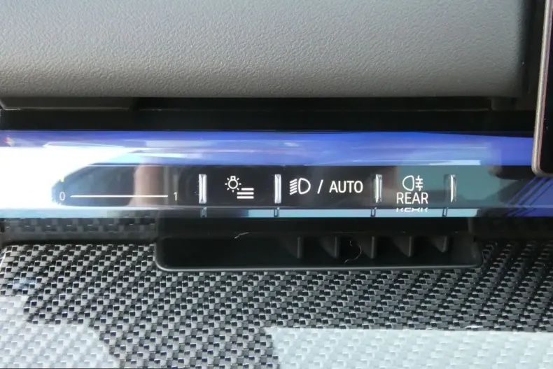 BMW 520 (Seria 5) din 2025 cu 24.990 km - oferta BMW216462 - foto 17