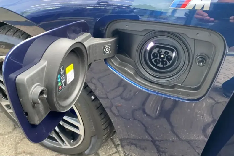 BMW 550 (Seria 5) din 2024 cu 22.161 km - oferta BMW216464 - foto 16
