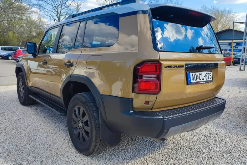 Toyota Land Cruiser din 2025 cu 18.373 km - oferta TOY216468 - foto 5