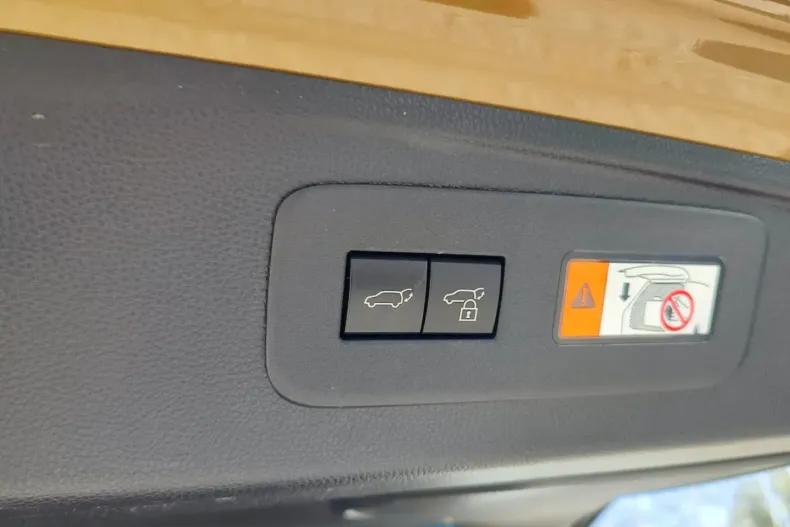 Toyota Land Cruiser din 2025 cu 18.373 km - oferta TOY216468 - foto 24