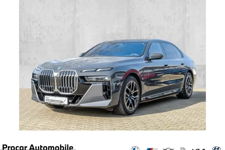 BMW 750 (Seria 7) din 2024 cu 55.782 km - oferta BMW216470 - foto 1