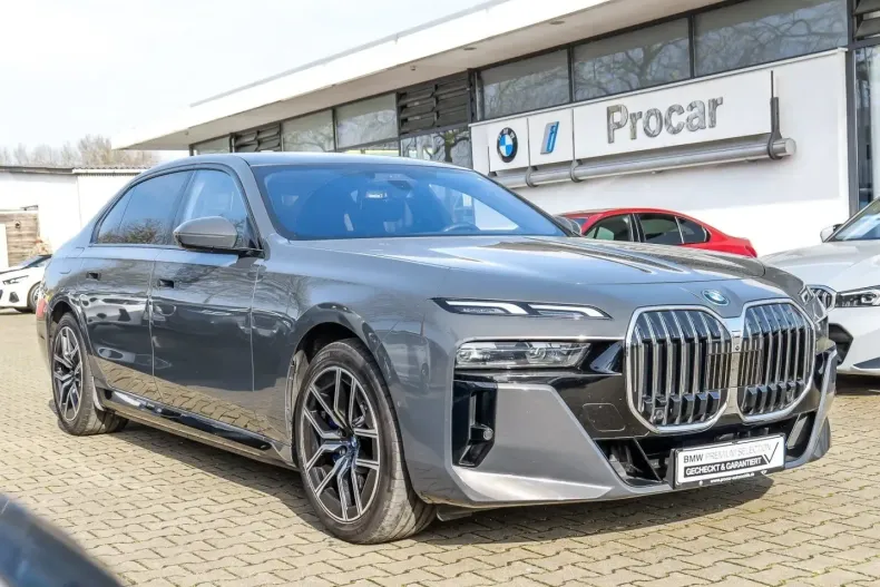 BMW 750 (Seria 7) din 2024 cu 55.782 km - oferta BMW216470 - foto 7