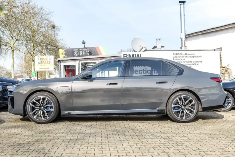 BMW 750 (Seria 7) din 2024 cu 55.782 km - oferta BMW216470 - foto 10