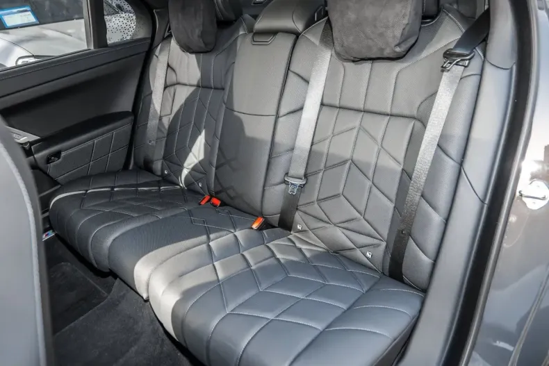 BMW 750 (Seria 7) din 2024 cu 55.782 km - oferta BMW216470 - foto 20