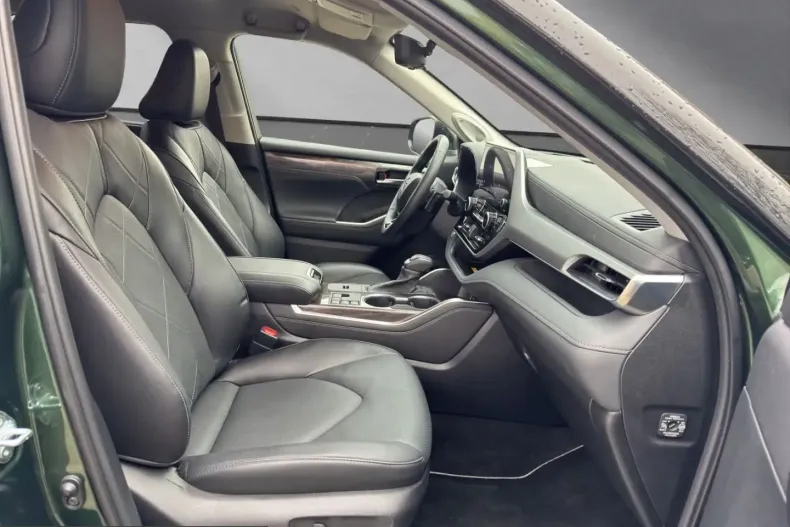 Toyota Highlander din 2024 cu 34.377 km - oferta TOY216471 - foto 18