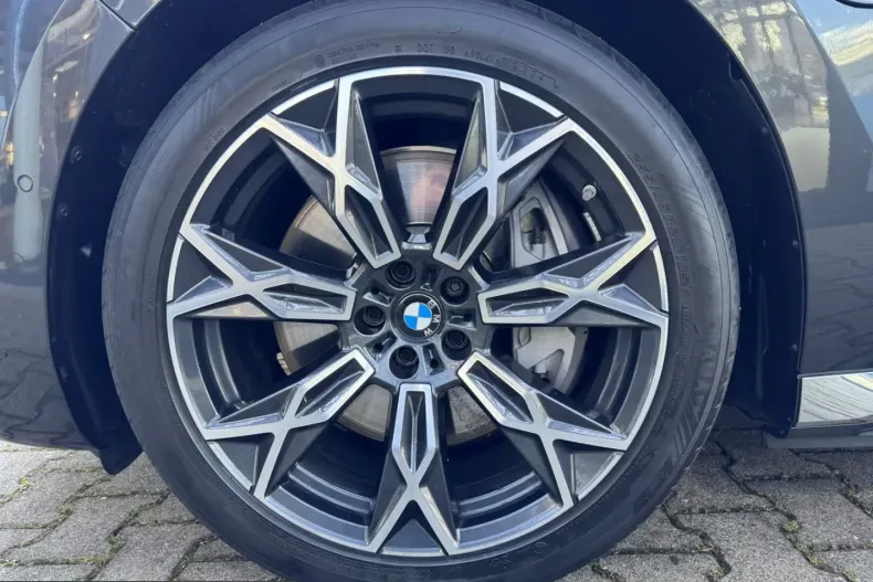 BMW 750 (Seria 7) din 2024 cu 68.930 km - oferta BMW216472 - foto 12