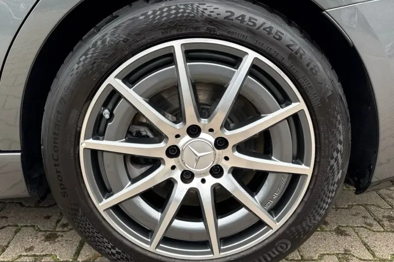 Mercedes-Benz C 43 AMG (Clasa C) din 2025 cu 12.410 km - oferta MER216477 - foto 8