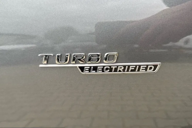 Mercedes-Benz C 43 AMG (Clasa C) din 2025 cu 12.410 km - oferta MER216477 - foto 22