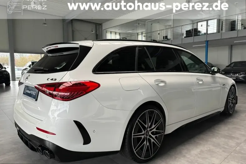 Mercedes-Benz C 43 AMG (Clasa C) din 2024 cu 14.535 km - oferta MER216478 - foto 4