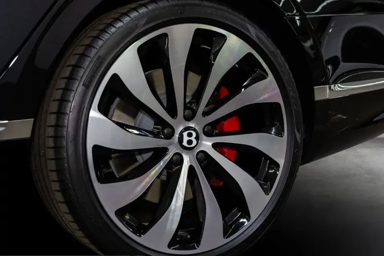 Bentley Flying Spur din 2024 cu 17.750 km - oferta BEN216481 - foto 9