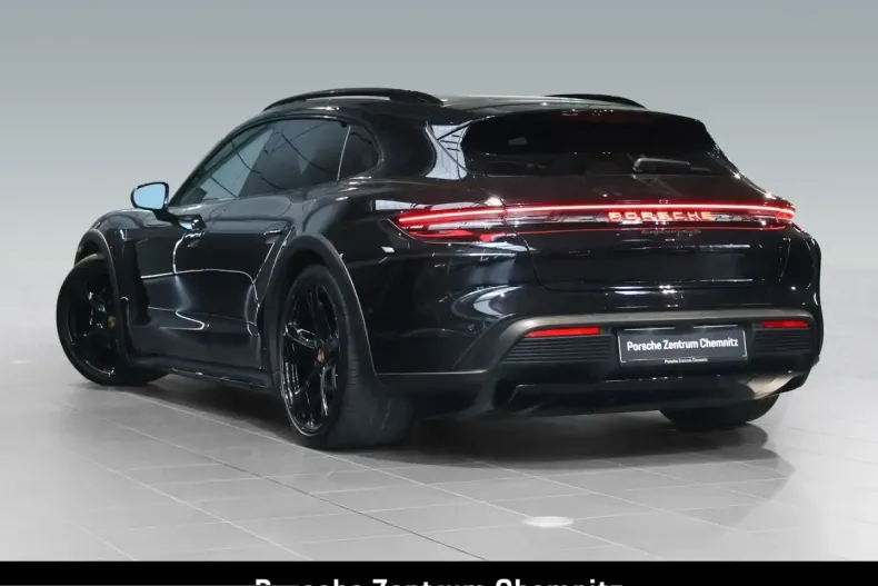 Porsche Taycan din 2024 cu 11.460 km - oferta POR216483 - foto 3