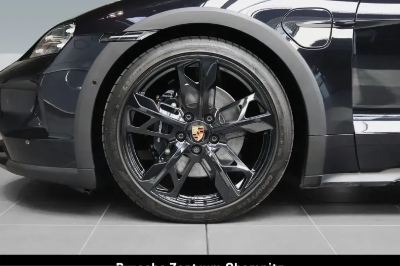 Porsche Taycan din 2024 cu 11.460 km - oferta POR216483 - foto 6