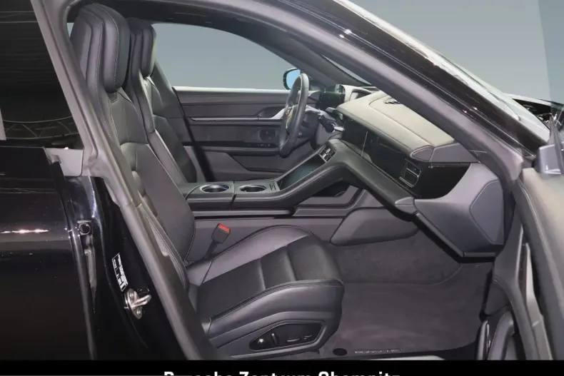 Porsche Taycan din 2024 cu 11.460 km - oferta POR216483 - foto 13