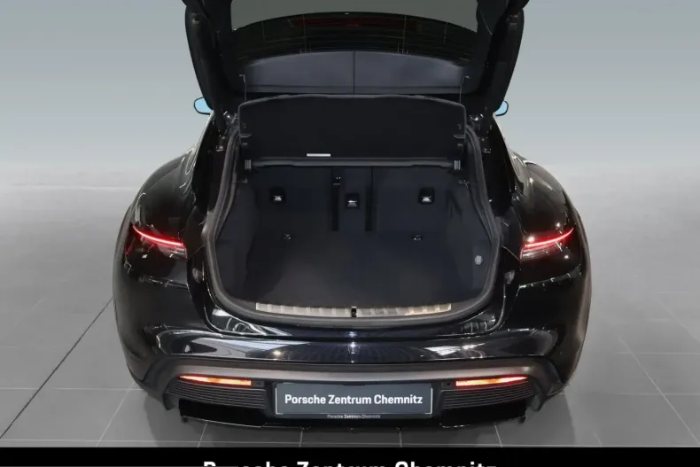 Porsche Taycan din 2024 cu 11.460 km - oferta POR216483 - foto 40