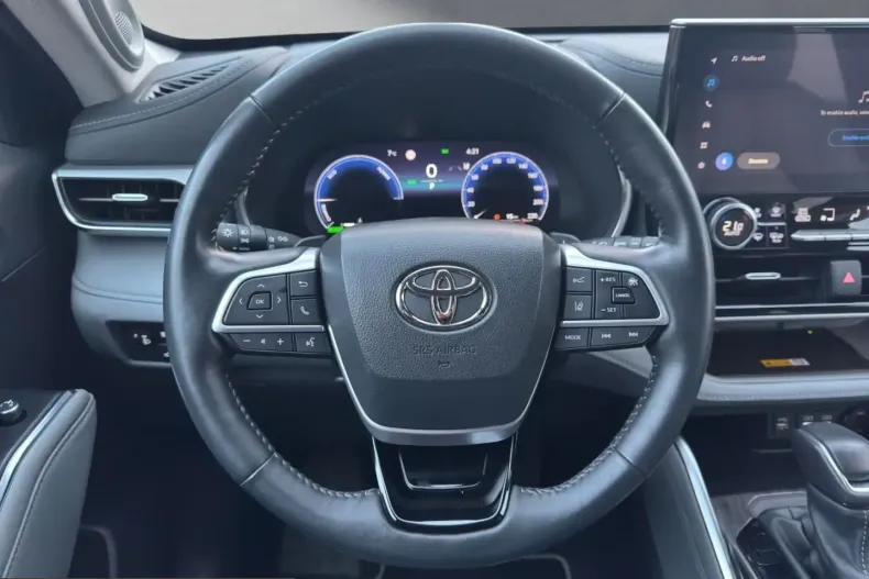 Toyota Highlander din 2024 cu 46.714 km - oferta TOY216491 - foto 10