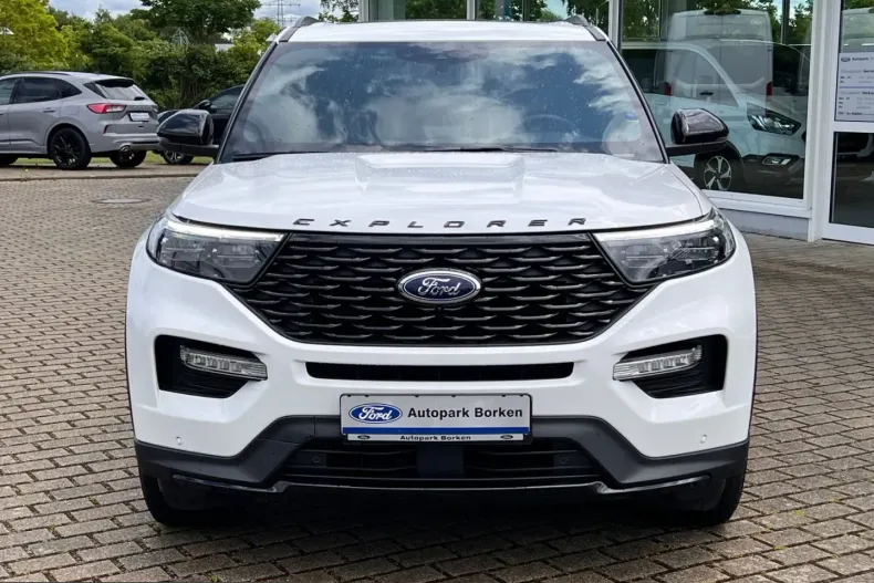 Ford Explorer din 2024 cu 33.284 km - oferta FOR216497 - foto 10