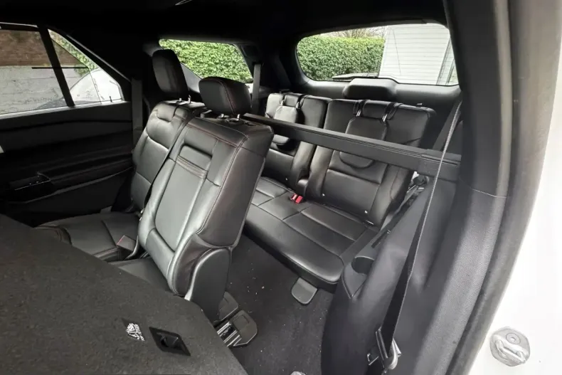 Ford Explorer din 2024 cu 44.038 km - oferta FOR216499 - foto 13