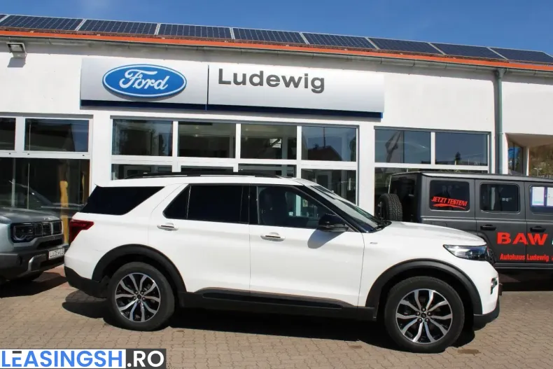 Ford Explorer din 2024 cu 29.990 km - oferta FOR216503 - foto 2