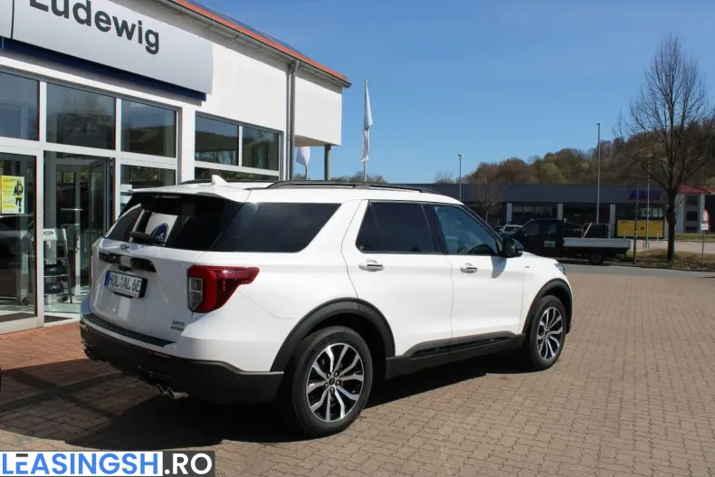 Ford Explorer din 2024 cu 29.990 km - oferta FOR216503 - foto 3