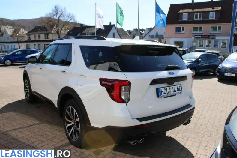 Ford Explorer din 2024 cu 29.990 km - oferta FOR216503 - foto 4