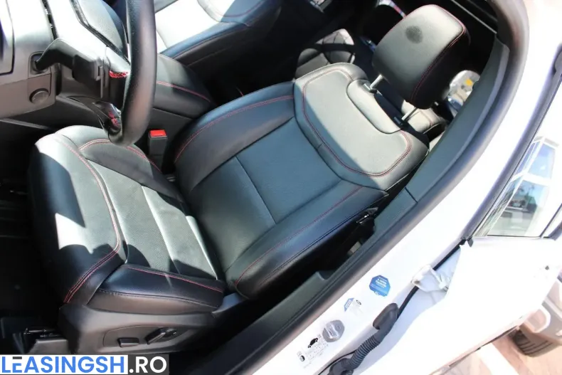 Ford Explorer din 2024 cu 29.990 km - oferta FOR216503 - foto 14