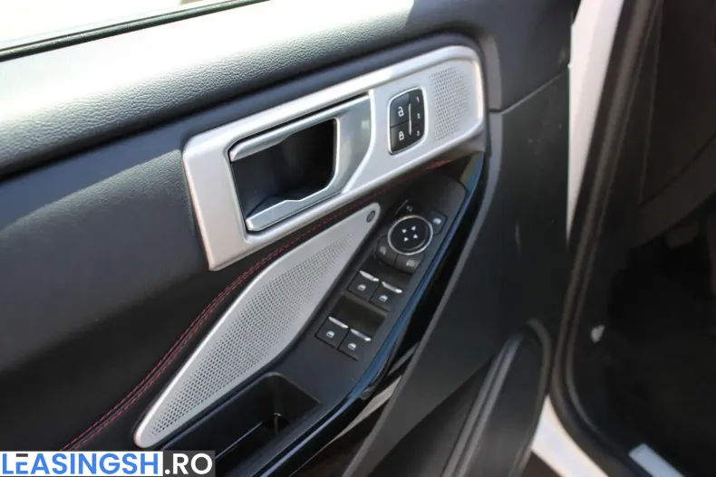 Ford Explorer din 2024 cu 29.990 km - oferta FOR216503 - foto 16
