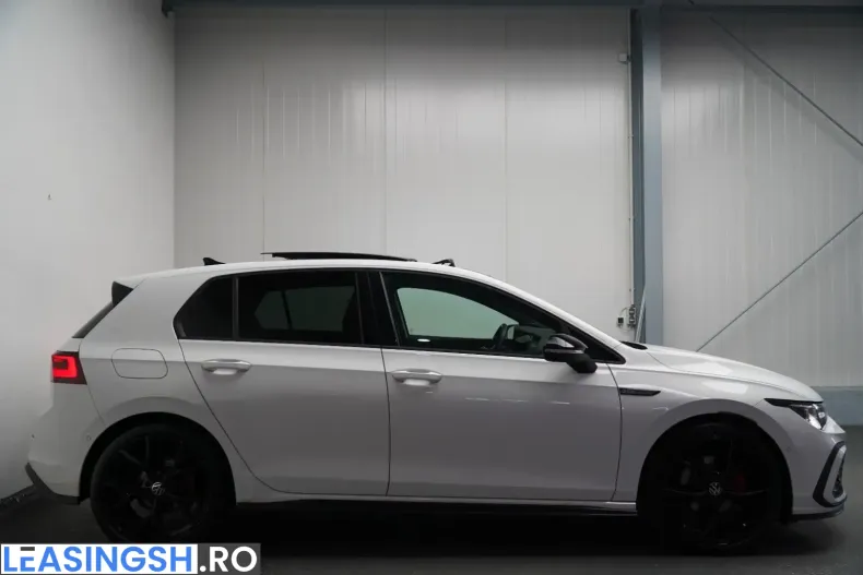 Volkswagen Golf din 2024 cu 33.000 km - oferta VOL216504 - foto 6