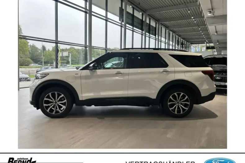 Ford Explorer din 2025 cu 9.875 km - oferta FOR216505 - foto 3