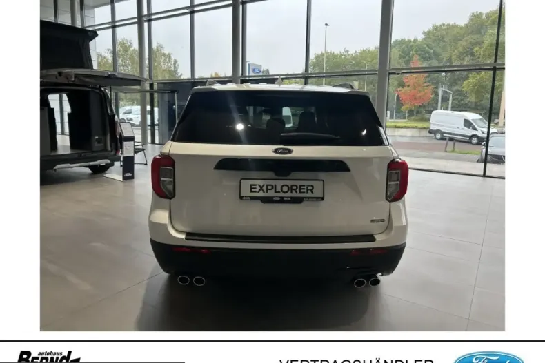Ford Explorer din 2025 cu 9.875 km - oferta FOR216505 - foto 5