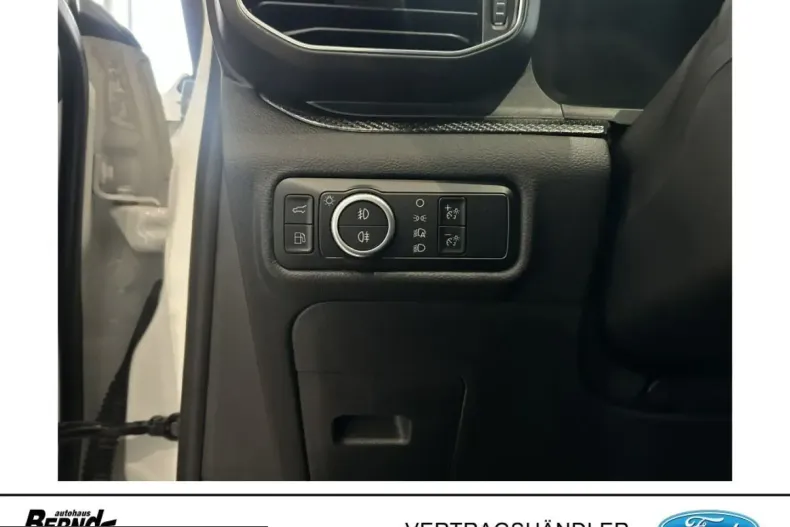 Ford Explorer din 2025 cu 9.875 km - oferta FOR216505 - foto 9