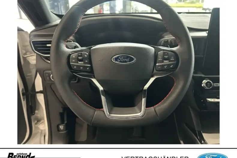 Ford Explorer din 2025 cu 9.875 km - oferta FOR216505 - foto 11